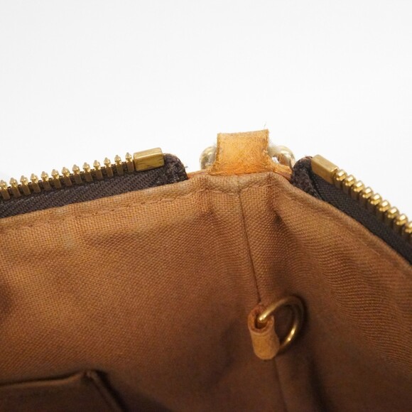 LOUIS VUITTON Brown Monogram Tote Bag - Picture 12 of 16